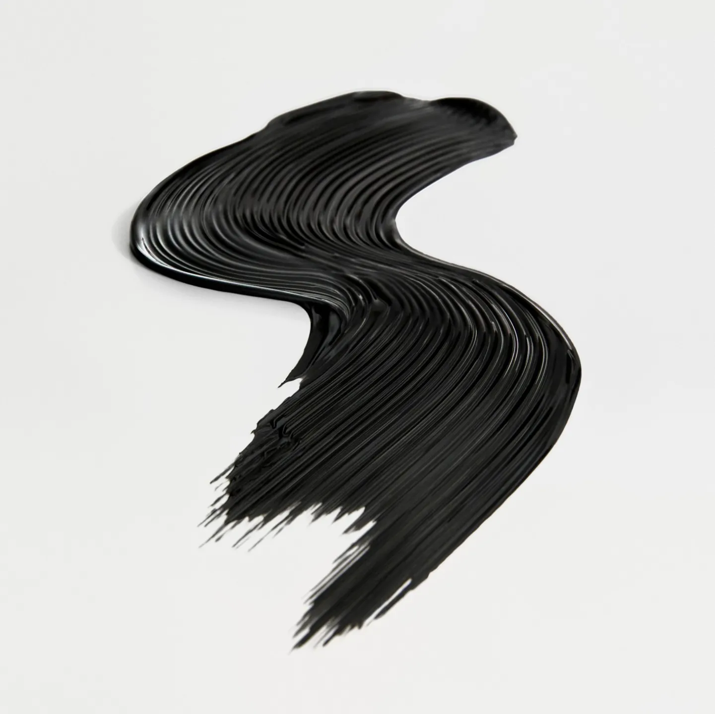 Beyond Volume Mascara – Intense Black No.01