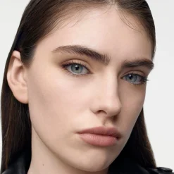 Beyond Volume Mascara – Intense Black No.01