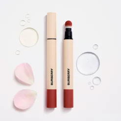 Burberry Brit Matte Lip Veil – English Oak No. 652