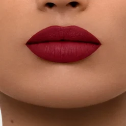 Burberry Kisses Liquid Matte – Oxblood No.97