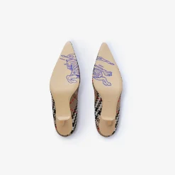 Check Dame Pumps​
