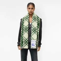 Check Wool Scarf