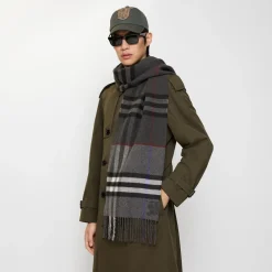 Contrast Check Cashmere Scarf